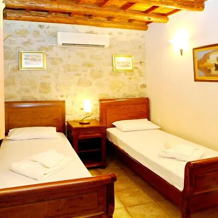 3 Bedrooms With Private Pool Furnished Terrace And Wifi At 2 Km Away From The Beach